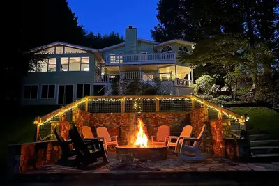 Image de Living the Dream- Lakefront-Dock