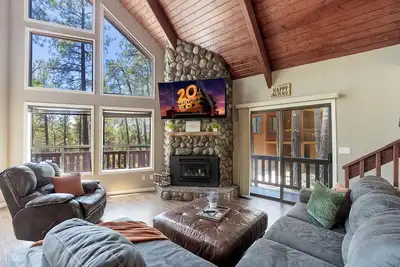 Image de Pinecone Paradise Cozy cabin, outdoor activities, family fun!