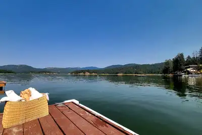 Image de Lakefront Cabin on Newman Lake