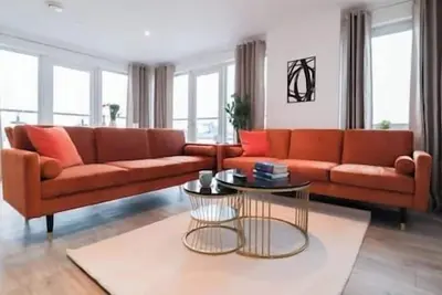 Image de Stunning 2 Bedroom Riverside Apartment