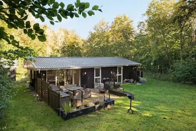 Image de Belle maison de 2 chambres à Hadsund