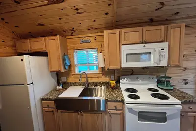 Image de Cozy Cabins-Pet friendly, newly renovated, WiFi, kitchen, 2 bedroom