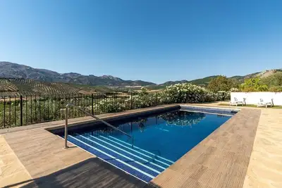 Image de La Colina Villanueva del Rosario by Ruralidays