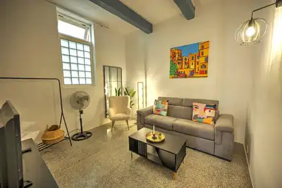 Image de Duplex tastefully furnished flat in Valletta Mcop1-1