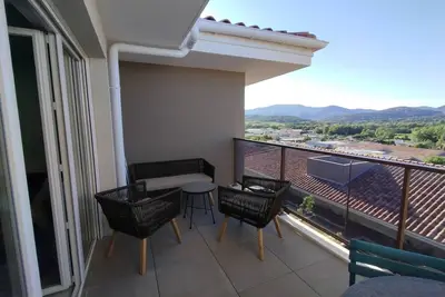 Image de Appartement spacieux, lumineux, terrasse, mer 15'.