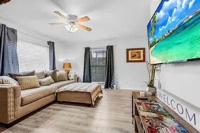 Image de Cute 3 bdrm house  minutes from Lovefield Airport