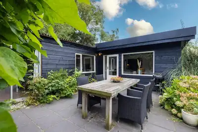 Image de Maison de vacances indépendante dans le pré