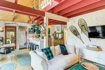 Image de Riverside Retreat in Crosby: Pet Friendly!