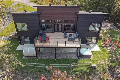 Image de Retraite Montagne avec Sauna, Spa et Vue Imprenable