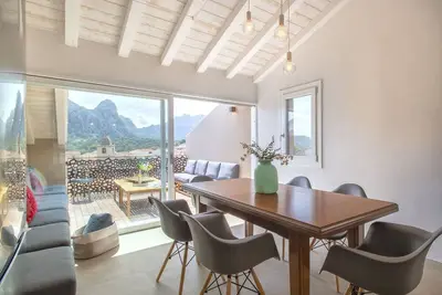 Image de Magnifique maison de vacances privée pour 6 personnes avec Wifi, climatisation et patio