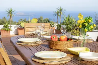Joli appartement dans une maison de vacances pour 9 personnes avec Wifi, Tv, terrasse et parking