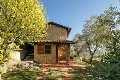 Image de Maison de vacances privée avec Wifi, Tv, patio, vue panoramique, parking, près de Viareggio
