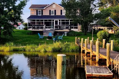 Image de Charming 200-year-old Waterfront Farmhouse 1. 5 Hours from Dc