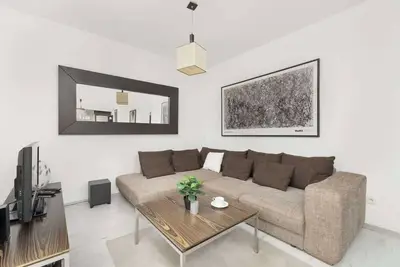 Image de Pola 7 | Kraków | Spacious Apartment | Parking | Desk