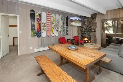 Image de Stones Throw To Vail Village | Walk to Lionshead | Pool & Hot Tub