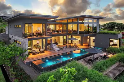 Image de Architectural Stunner: Modern New Ocean-View Villa with Infinity Pool & Spa!