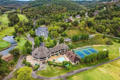 Image de Cozy Pines Cabin | Gated Community | Pool + Golf Course | Near Sdc