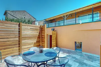 Image de Gîte avec Jacuzzi et vue imprenable sur la campagne