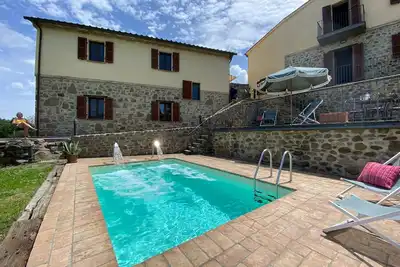 Image de House for two family’s of 4 - Two seperate apartments