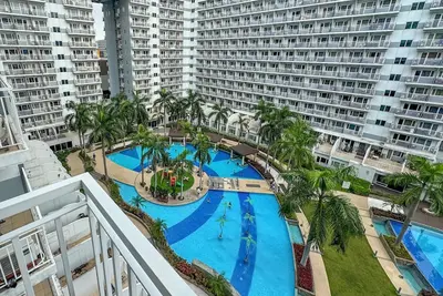 Image de Pool View, 1-Br sleeps 2-4 Fully furnished Condo - 5 mins  walk to Mall of Asia