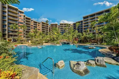 Image de Kaanapali Shores 903 Spacious Ocean Front December Getaway Home!