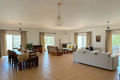 Image de BnB Homes Luxurious Villa with 5 bedrooms & pool