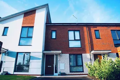 Image de 3 Beds Near City Center & Man City Stadium