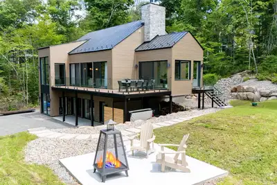 Image de New Luxury Chalet at Lac-superior