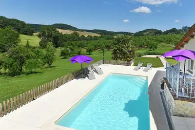Image de Cottage Des Cedres - Trois Chambres Villa, Couchages 6