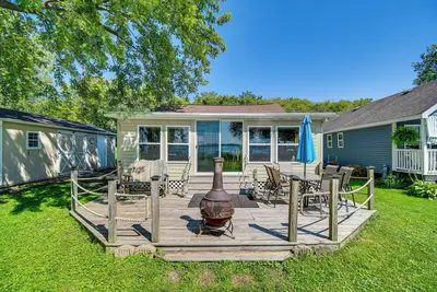 Image de Cayuga Lake Cottage: Private Dock & Deck!