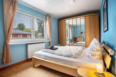 Image de Appartement 'Prerow Am Deich - Fewo 3' avec terrasse privée, jardin privé et Wi-Fi