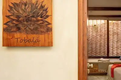 Image de Fantastic 6br Luxury Penthouse Villa 12ppl Rooftop Pool & Bathtub