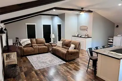 Image de The Loft is a charming barndominium-style guesthouse near Lake Chickamauga.