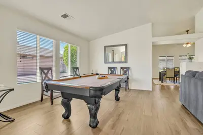 Image de Casa Azul 3-bedroom house in delightful Indio with WiFi, hot tub, golf course