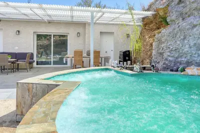 Casa Blanca de Guaro by Ruralidays