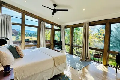 Image de Bozeman Getaway with Hot Tub, Gym, Game Rm, Office By Bridger Bowl, Big Sky, Ynp