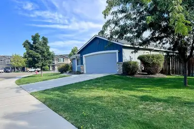 Image de Charming 3-bedroom house with WiFi, Ac in wonderful Meridian