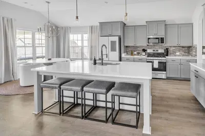 Image de Modern vacation home near Maxwell-Gunter Afb