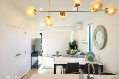 Image de Cozy Two- Bedroom Townhouse with garden_Unit 19