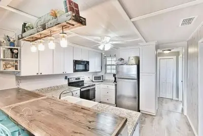 Image de Blue Willow Country Cottage!