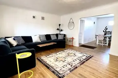 Image de Cozy 2-bedroom house with near-by amenities in the North Valley of Albuquerque