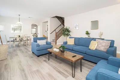 Image de Spacious 6-bedroom 3 Bathroom Entire House in charming Gilbert Sleeps 12