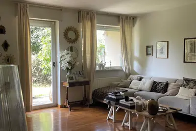 Image de A garden in the city. : Cozy apartment 2 steps from the historic center.