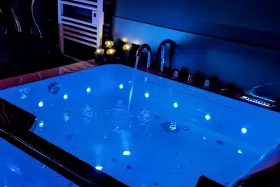 Image de Loveroom la chambre d'aphrodite 2 à 4 personnes pour un moment inoubliable