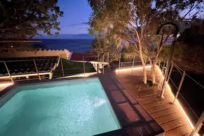 Image de Seafront villa with jacuzzi - Sardinia-Villasimius-Porto Sa Ruxi