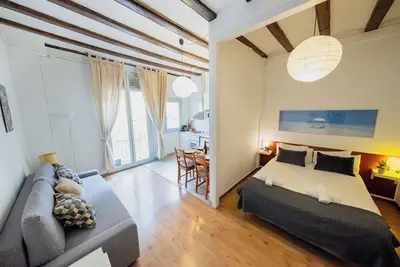 Image de 1 bedroom apartment with balcony in Gracia