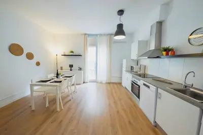 Image de Brand New 2bd + 1bth in Gracia