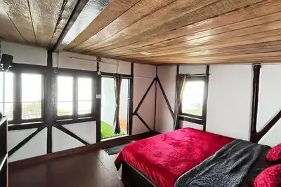 Image de Cozy Stay Above the Clouds | Misty Mountain Views & Delicious Home Food