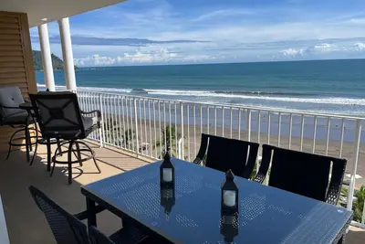 Image de Oceanfront Winner Spectacular View Brand New 8th Floor 2Br 2Bath CondoJACO Beach