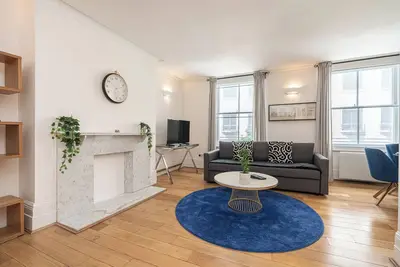 Image de Spacious Apartment at Green Park
